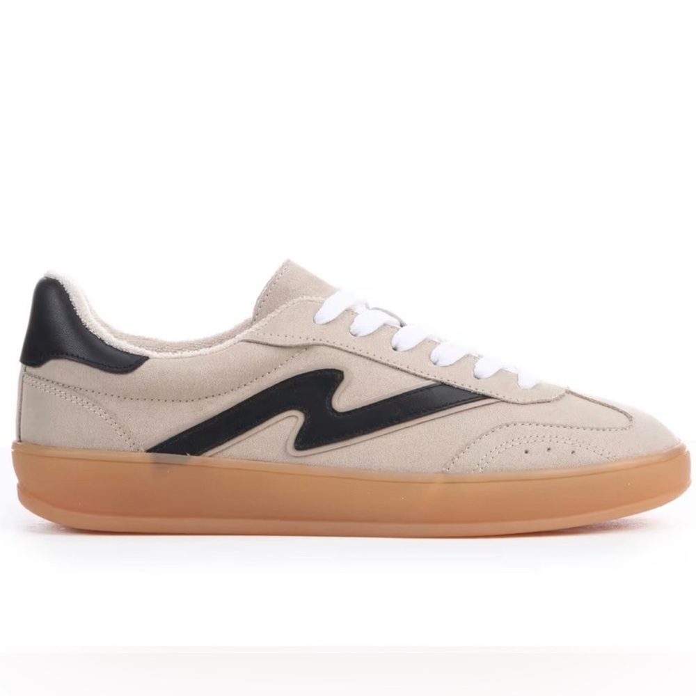 Madden Girl Giia Lace-Up Low-Top Sneakers